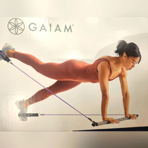 GAIAM Pilates bar NWT - Picture 1 of 5